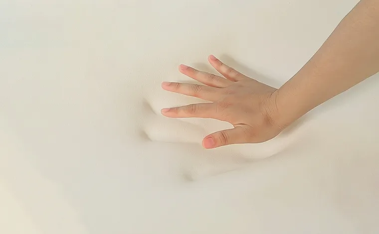 Memory foam material for pillows