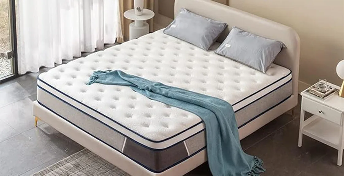 Twin hybrid mattress in the bedroom